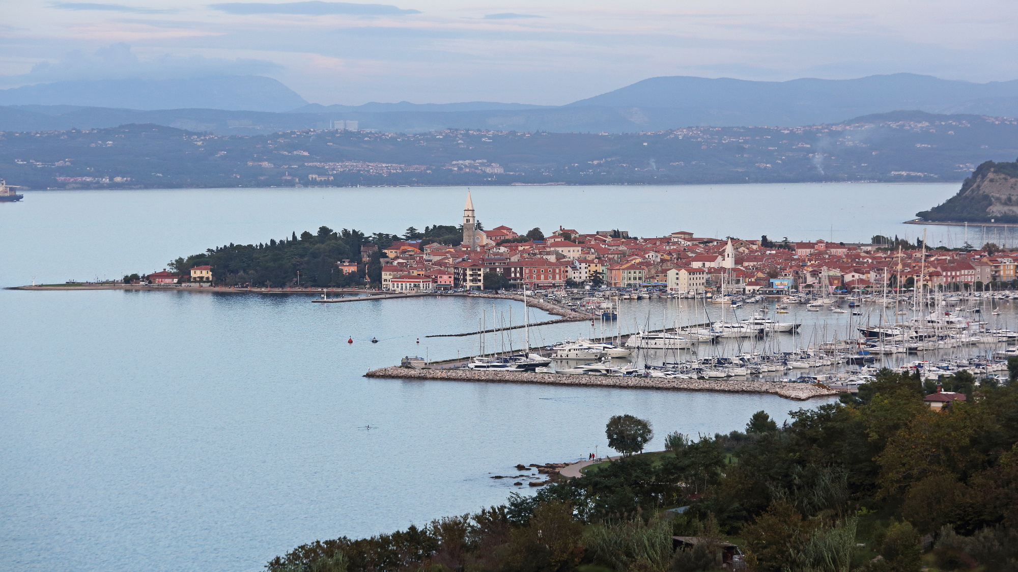 Izola in jutranji sprehodi